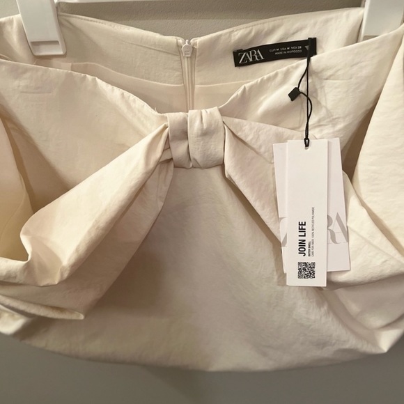 Zara bow mini skirt size medium - Picture 3 of 5